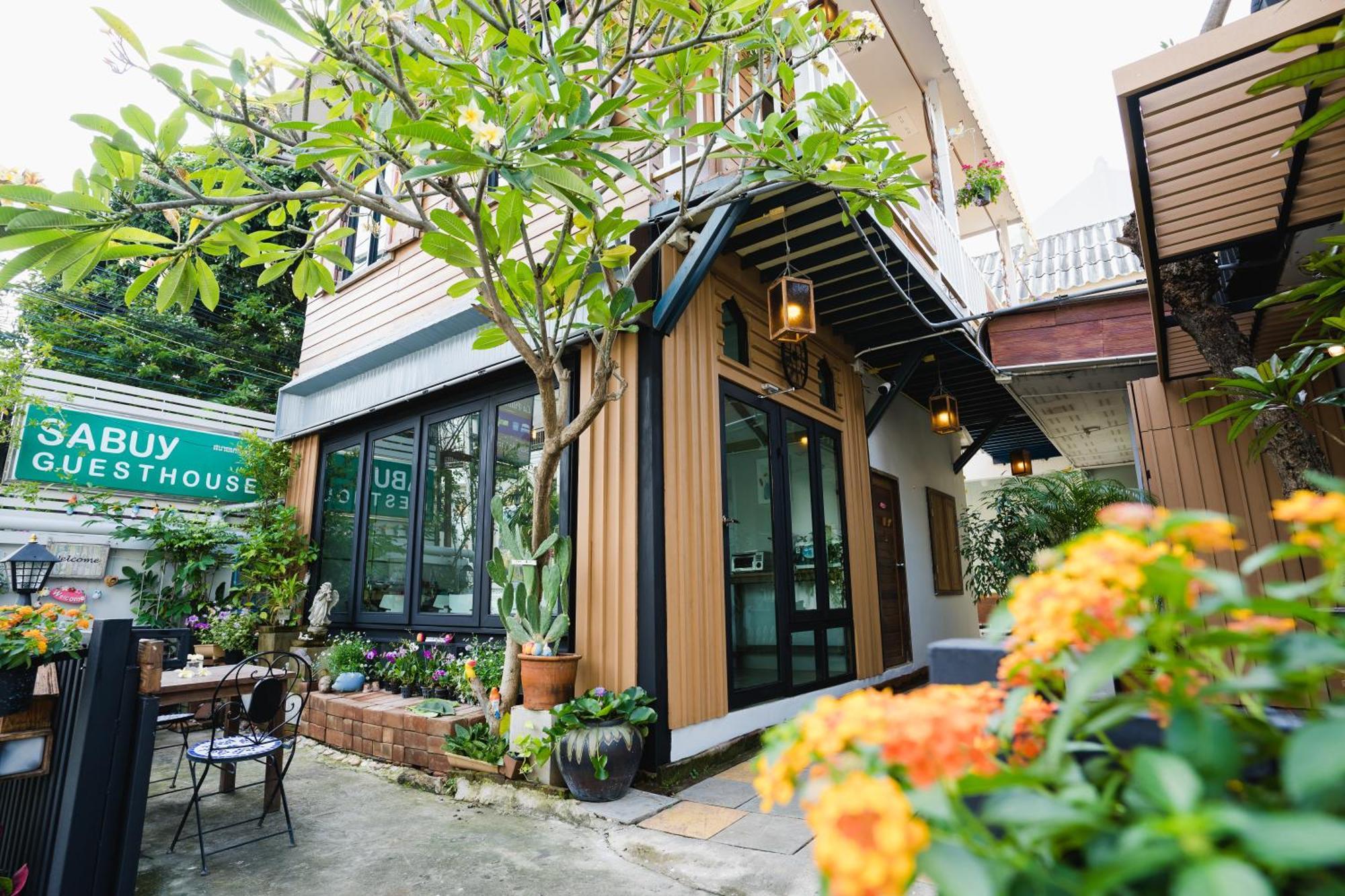 Hotel Sabuy Chiangmai Chiang Mai Exterior foto